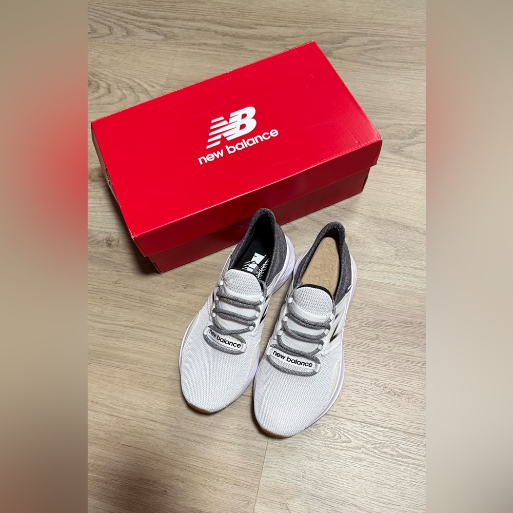New Balance White and Gray Women's Shoes - Picture 8 of 9